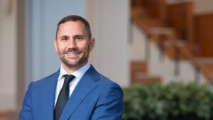 Kyle Hinger headshot